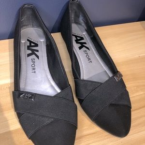 Black Anne Klein sport flats